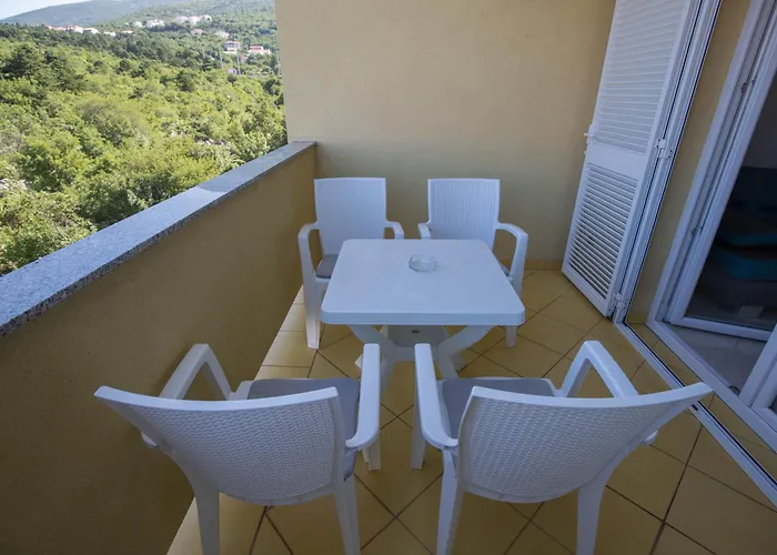 Jurica Apartament *
