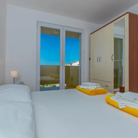 Apartment Jurica Klenovica