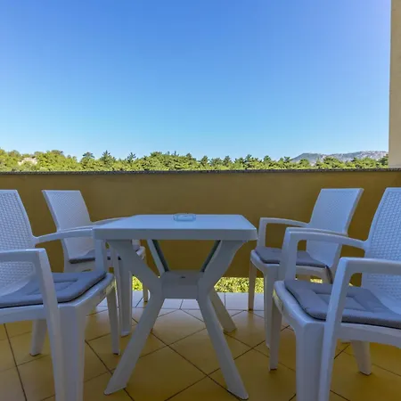 Apartment Jurica Klenovica